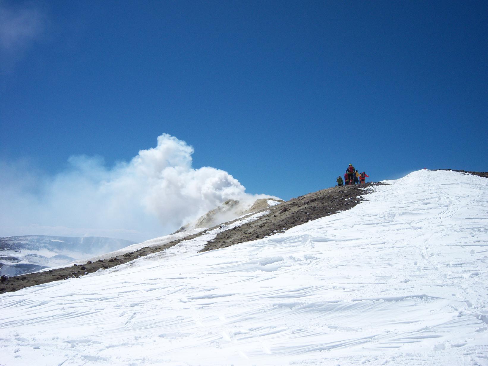 Sull''Etna con gli sci: il cratere